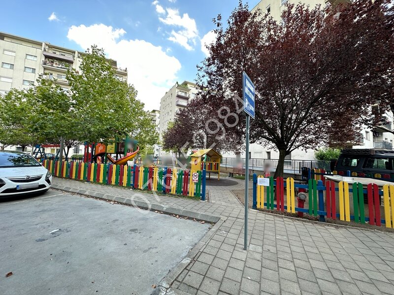 Ten Blocks, Militari Bd. Iuliu Maniu 109, la 5 min. metrou Pacii, bloc 2010